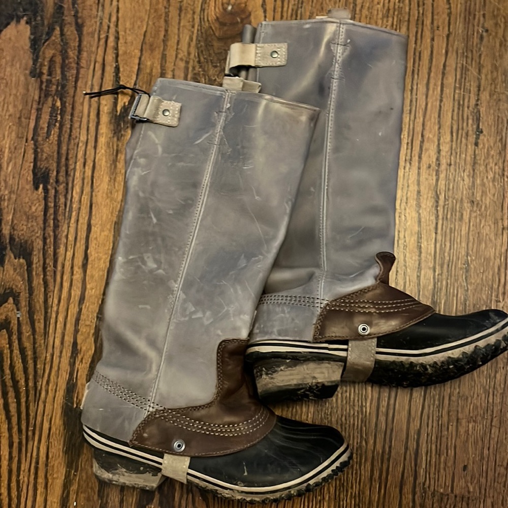 Sorel “slimpack riding boots” - size 8 - waterproof and insulated